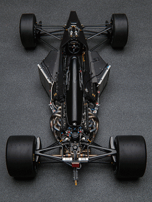 McLAREN MP4 6 004 chassis from above FIF.gif